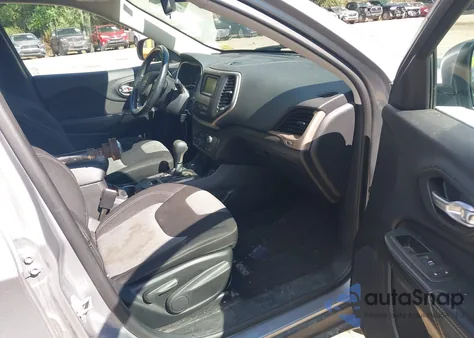 2014 Jeep Cherokee Latitude z USA, uszkodzony, nr VIN 1C4PJMCB9EW120948